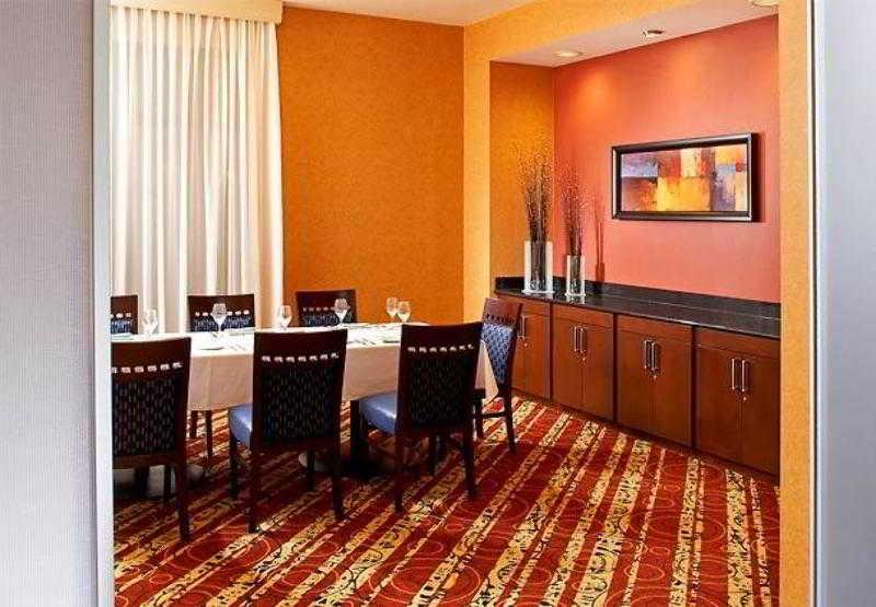 Courtyard Hamilton Hotel Luaran gambar