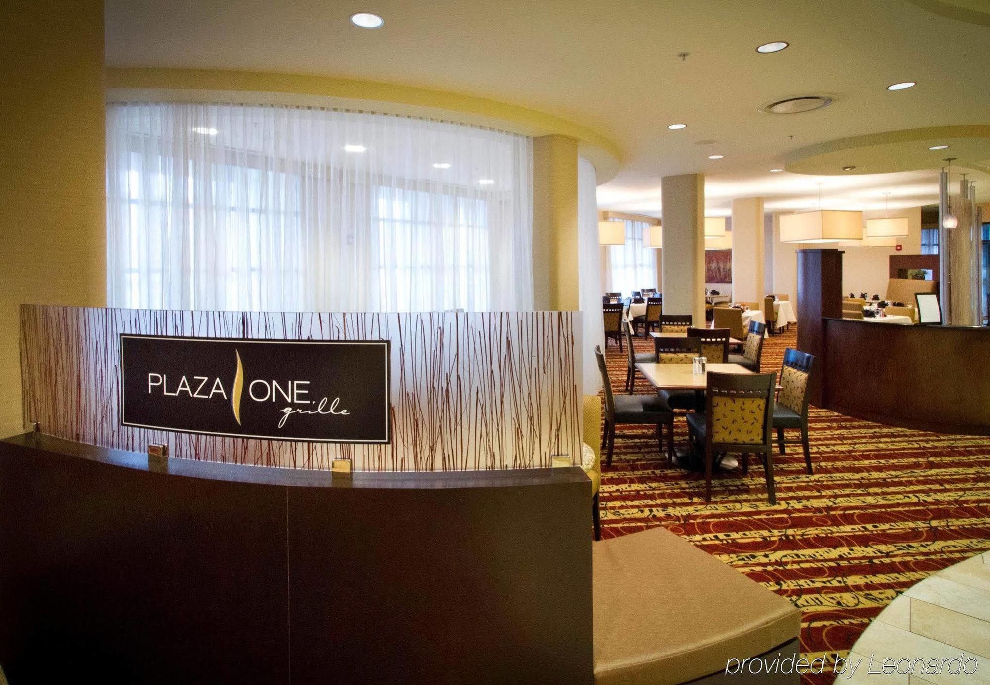 Courtyard Hamilton Hotel Luaran gambar
