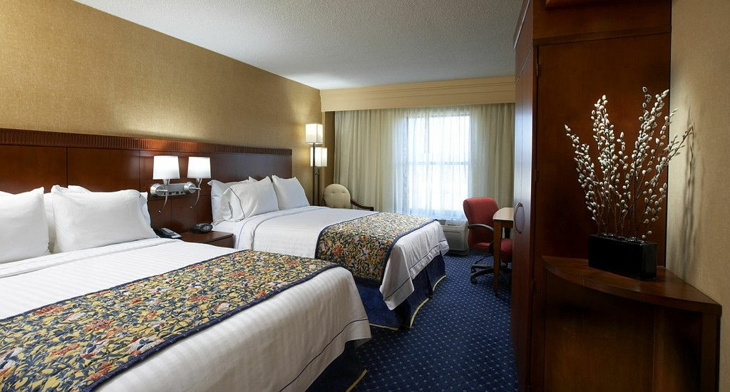 Courtyard Hamilton Hotel Luaran gambar