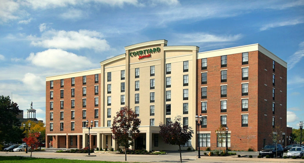 Courtyard Hamilton Hotel Luaran gambar